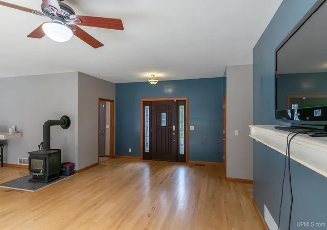 Photo 4 of Single family home for sale at 25659 S Entry Rd, Chassell, MI 49916 | MLS# 50215939 | Listing updated on 2026-08-27
