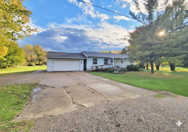 Homes for sale in Clio, MI | 2485 W Dodge Rd, Clio, MI 48420 | MLS# 50192298