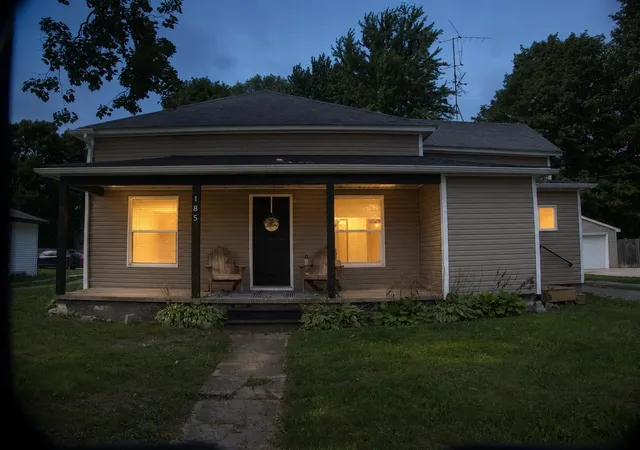 2nd image of 185 E Commerce St, Grant, MI 49327 | MLS# 70552768