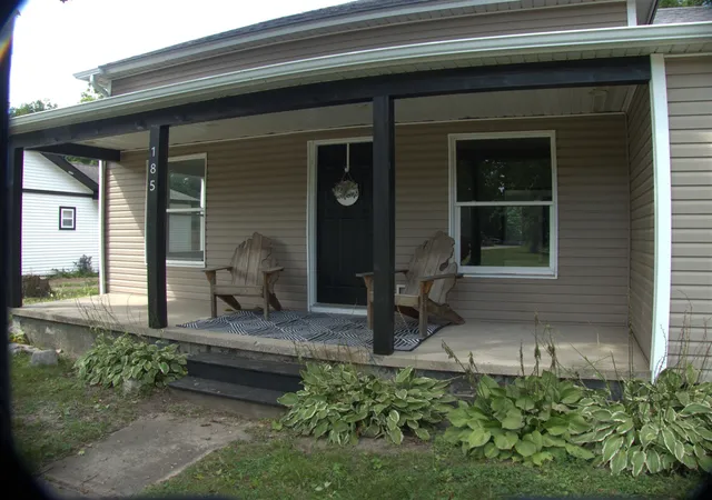 3rd image of 185 E Commerce St, Grant, MI 49327 | MLS# 70552768