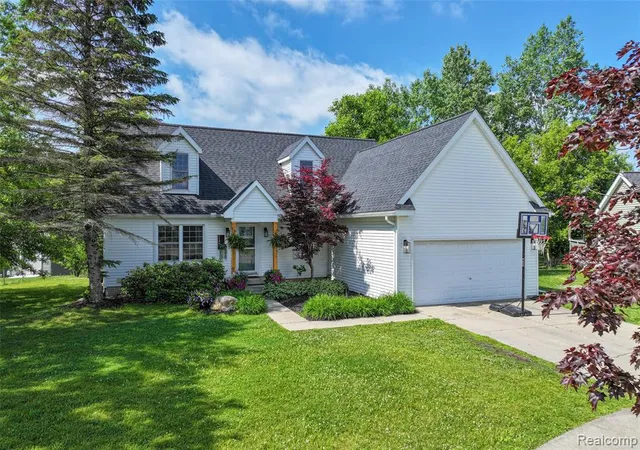 Homes for sale in Davison, MI | 1177 Emerald Forest Ln, Davison, MI 48423 | MLS# 61000408