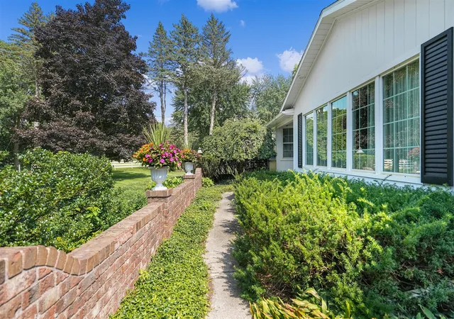 2nd image of 1810 E Mill St, Hastings, MI 49058 | MLS# 70520908