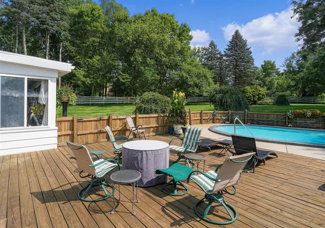 5th image of 1810 E Mill St, Hastings, MI 49058 | MLS# 70520908