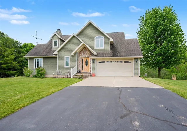 1st image of 1908 Kaiser Rd, Galien, MI 49113 | MLS# 70533693