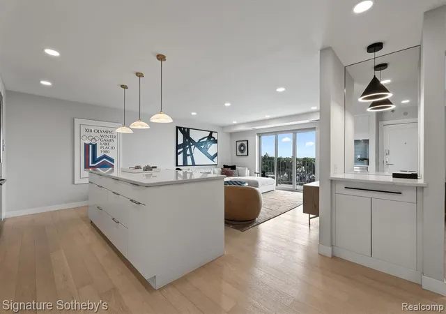 Photo 4 of Condo for sale at 411 S Old Woodward Ave #704, Birmingham, MI 48009 | MLS# 61022488 | Listing updated on 2026-08-20