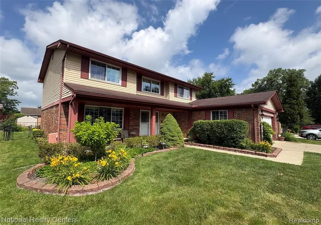 2nd image of 6611 Paul Revere Ln, Canton, MI 48187 | MLS# 61007102