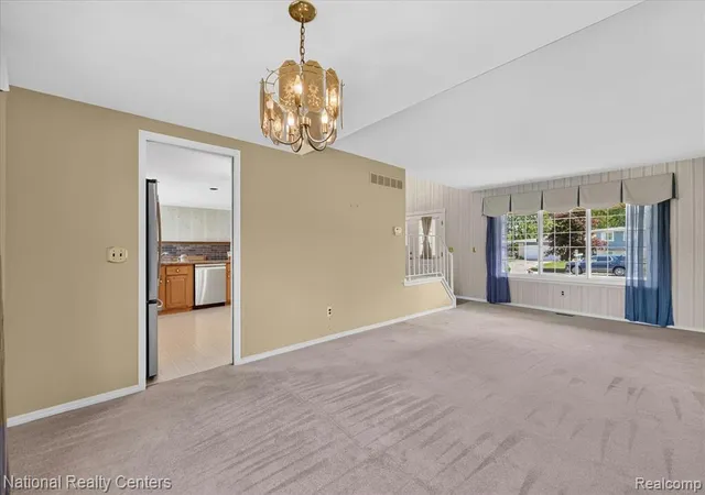 5th image of 6611 Paul Revere Ln, Canton, MI 48187 | MLS# 61007102