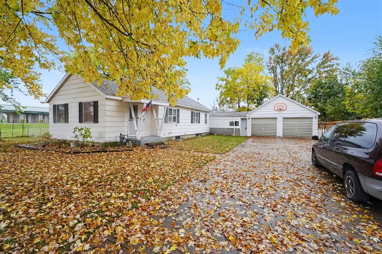 Photo 1 of Single family home for sale at 765 S Mill St, Reed City, MI 49677 | MLS# 70565091 | Listing updated on 2026-10-19