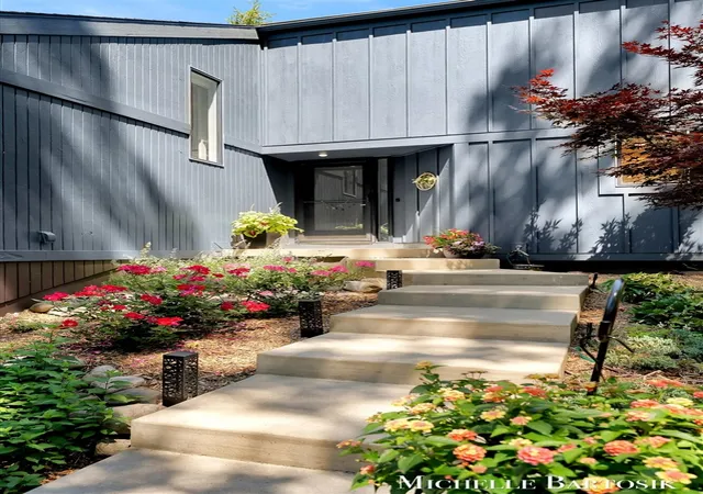 Photo 3 of Single family home for sale at 3301 Midland Dr, Grand Rapids, MI 49546 | MLS# 70545226 | Listing updated on 2026-08-12