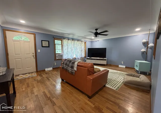 5th image of 2660 S Morrice Rd, Owosso, MI 48867 | MLS# 50213813