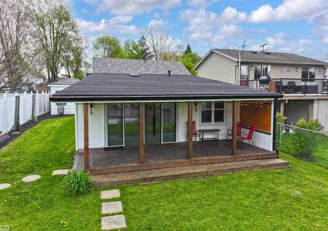 Homes for sale in Marine City, MI | 342 S Mary St, Marine City, MI 48039 | MLS# 50206534