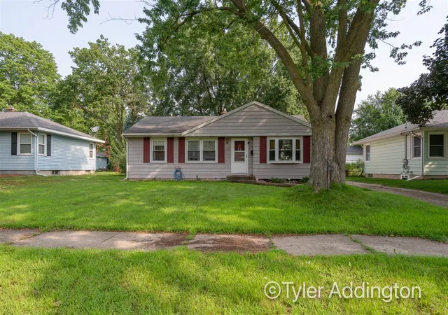 Photo 2 of Sale Pending at 1451 Blanchard St, Wyoming, MI 49509 | MLS# 70552558 | Listing updated on 2026-08-19