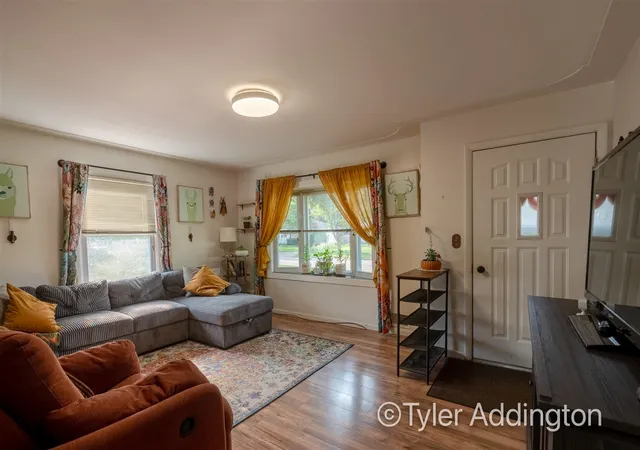 Photo 3 of Sale Pending at 1451 Blanchard St, Wyoming, MI 49509 | MLS# 70552558 | Listing updated on 2026-08-19