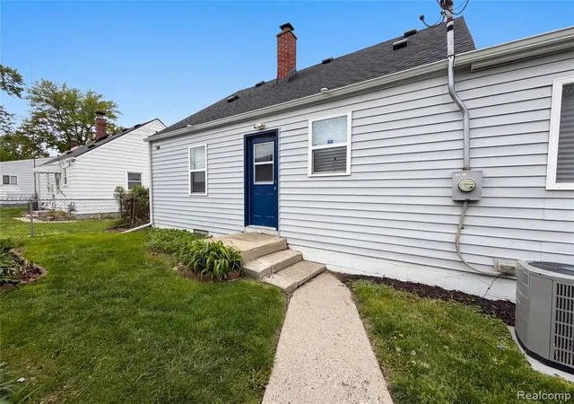 Homes for sale in Inkster, MI | 26311 Hopkins St, Inkster, MI 48141 | MLS# 60991330