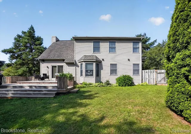Photo 5 of Sale Pending at 13071 Sherrington Dr, De Witt, MI 48820 | MLS# 61018187 | Listing updated on 2026-08-22