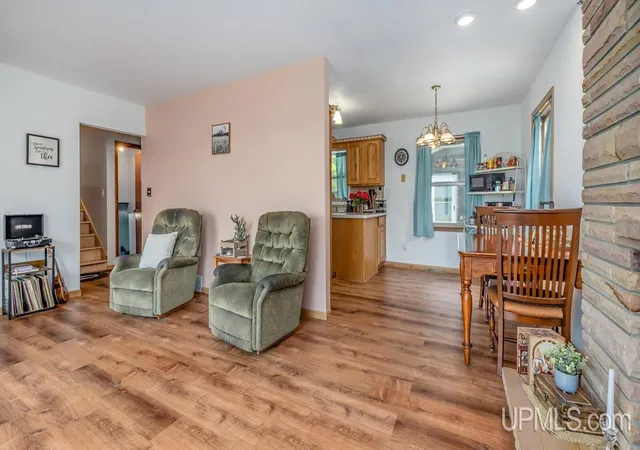 Homes for sale in Iron Mountain, MI | W8135 S Lake Antoine Rd, Iron Mountain, MI 49801 | MLS# 50205092