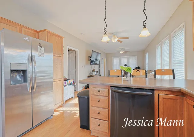 4th image of 990 W Laketon Ave, Muskegon, MI 49441 | MLS# 70523666