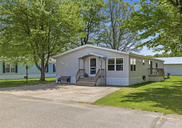 Photo 3 of Sale Pending at 166 Aspen St, Cedar Springs, MI 49319 | MLS# 70533253 | Listing updated on 2026-07-14