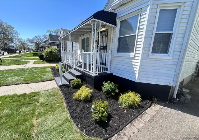 2nd image of 20051 Prairie St, Detroit, MI 48221 1268 | MLS# 60967354