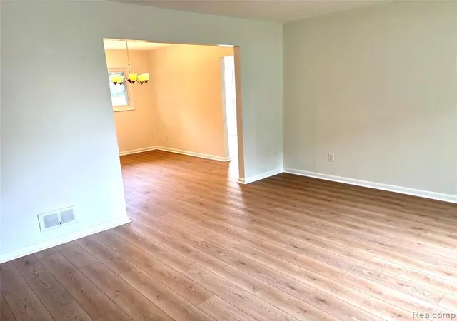 Photo 2 of Single family home for sale at 37711 Carson St, Farmington Hills, MI 48331 3709 | MLS# 61010520 | Listing updated on 2026-08-30