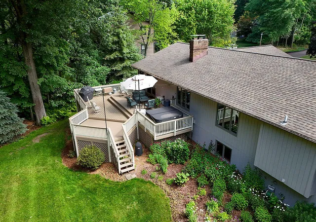 Photo 4 of Sale Pending at 6680 Gleneagles Dr, Grand Rapids, MI 49546 | MLS# 70544424 | Listing updated on 2026-07-14
