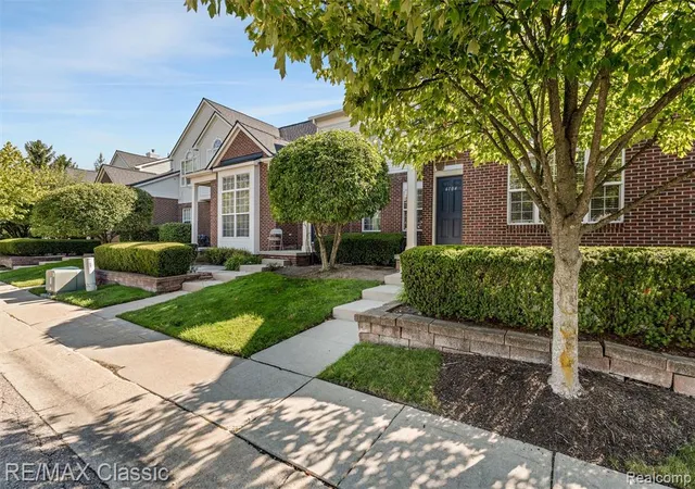 1st image of 6104 Jasmine Dr, Walled Lake, MI 48390 | MLS# 61023049