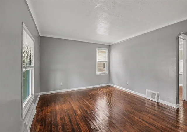 4th image of 20283 Bradford St, Detroit, MI 48205 | MLS# 70549575