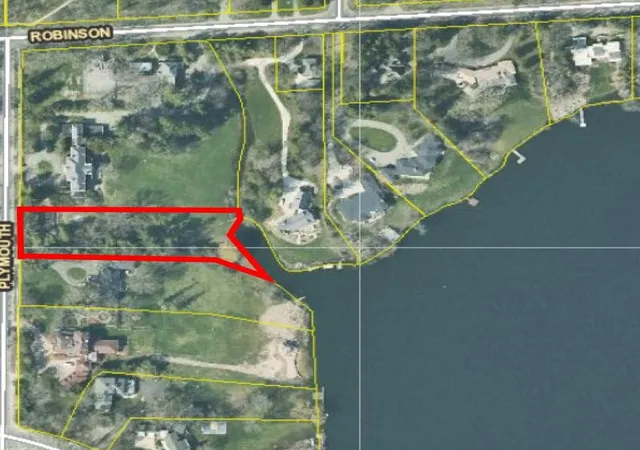 3rd image of 250 Plymouth Ave, Grand Rapids, MI 49506 | MLS# 70527138