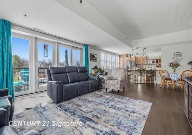 Photo 2 of Condo for sale at 225 Jennison Pl, Bay City, MI 48708 | MLS# 50204500 | Listing updated on 2026-08-30