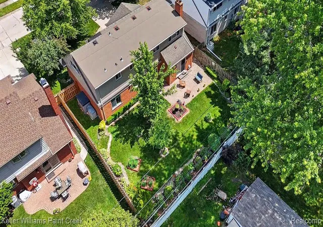 4th image of 1437 Blairmoor Ct, Grosse Pointe Woods, MI 48236 | MLS# 61005277