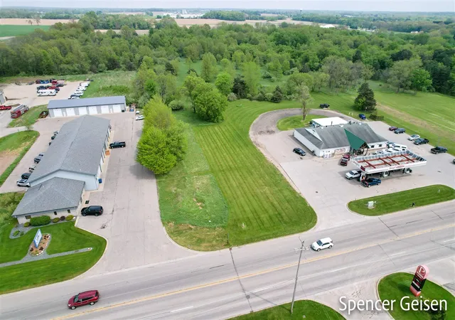 2nd image of 6325 S Greenville Rd, Greenville, MI 48838 | MLS# 70498221
