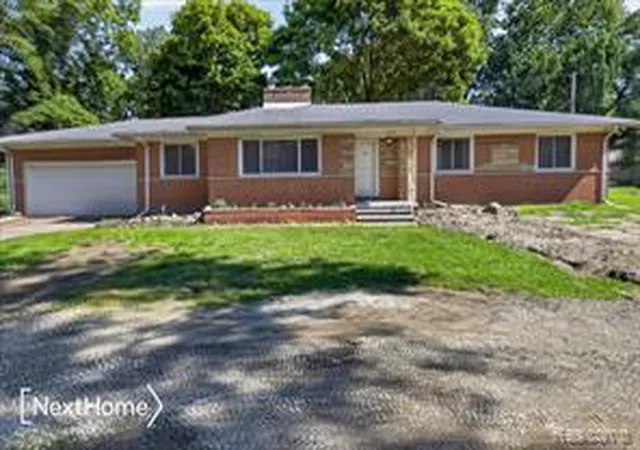 Homes for sale in Romulus, MI | 33950 Ecorse Rd, Romulus, MI 48174 | MLS# 61009875