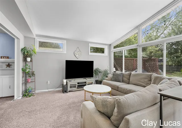 4th image of 8237 Greenridge Dr, Jenison, MI 49428 | MLS# 70492913