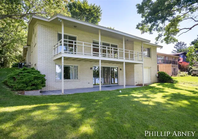 Photo 3 of Sale Pending at 8391 Cowan Lake Dr, Rockford, MI 49341 | MLS# 70554552 | Listing updated on 2026-09-03
