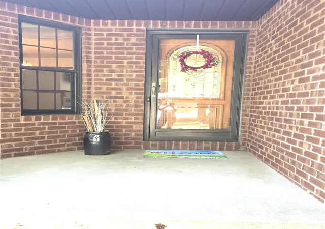 Photo 3 of Sale Pending at 1008 Nebobish St, Essexville, MI 48732 | MLS# 50220232 | Listing updated on 2026-09-28