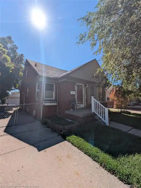 Photo 1 of Single family home for sale at 979 Liberty Ave, Lincoln Park, MI 48146 3608 | MLS# 61039359 | Listing updated on 2026-10-20