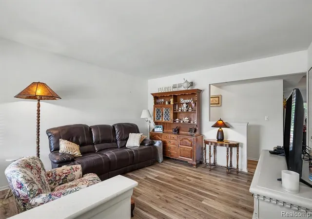 Photo 5 of Single family home for sale at 15299 Brandy Ln, Macomb, MI 48044 | MLS# 61025991 | Listing updated on 2026-09-01