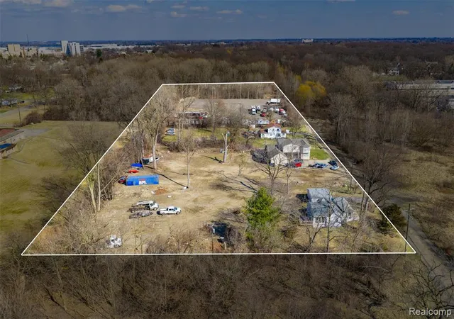 Photo 1 of Land for sale at 350 Fremont St, Bloomfield Hills, MI 48302 0341 | MLS# 60977883 | Listing updated on 2026-10-22