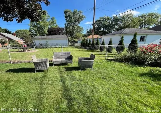 Homes for sale in Dearborn Heights, MI | 8443 Riverdale St, Dearborn Heights, MI 48127 | MLS# 60997268