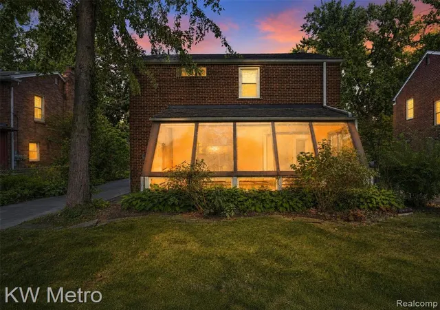 2nd image of 3749 Cumberland Rd, Berkley, MI 48072 1653 | MLS# 61023696