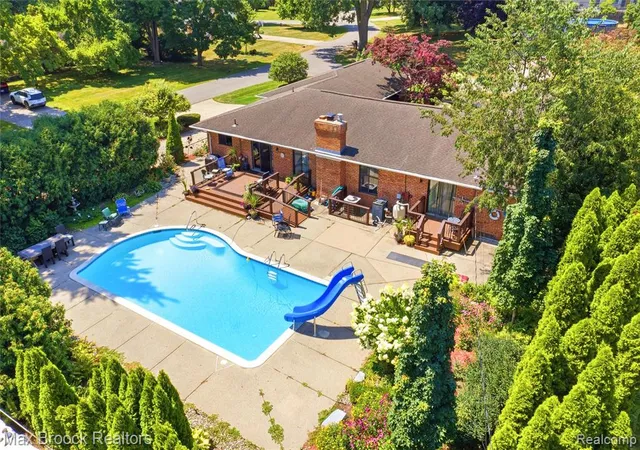2nd image of 53214 Bancroft Dr, Shelby Township, MI 48316 | MLS# 61022128