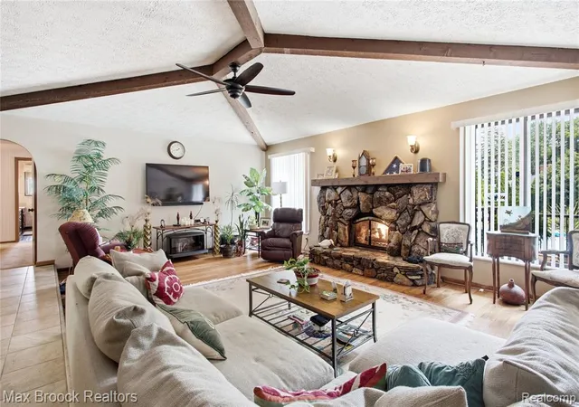 Photo 5 of Single family home for sale at 53214 Bancroft Dr, Shelby Township, MI 48316 | MLS# 61022128 | Listing updated on 2026-08-30