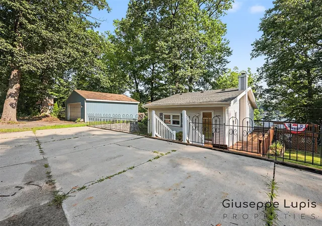 Photo 3 of Sale Pending at 12309 Canter Dr, Belding, MI 48809 | MLS# 70551190 | Listing updated on 2026-08-26