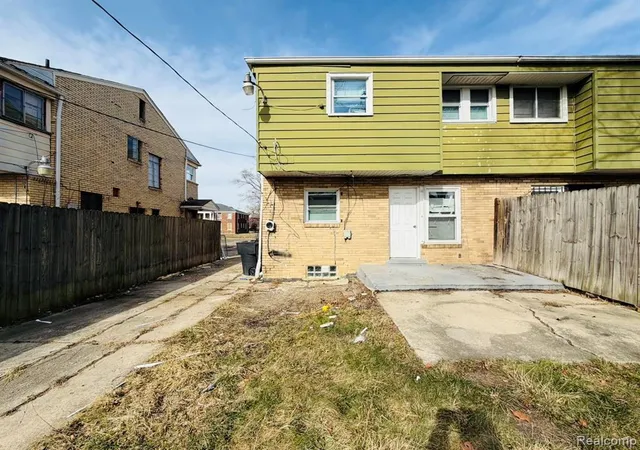 3rd image of 1889 Ewald Cir, Detroit, MI 48238 | MLS# 60972189