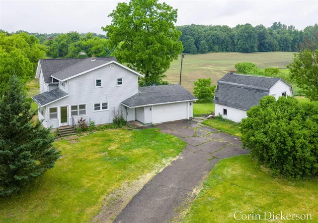 Photo 3 of Sale Pending at 29255 S Drive, Springport, MI 49284 | MLS# 70538014 | Listing updated on 2026-08-23