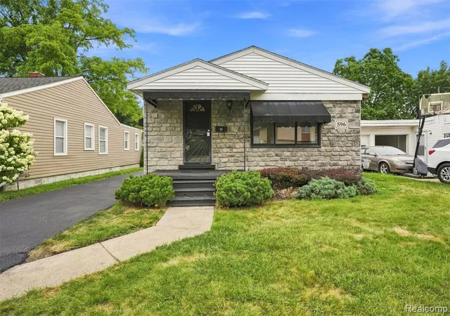 1st image of 596 Nebraska Ave, Pontiac, MI 48341 | MLS# 61020234