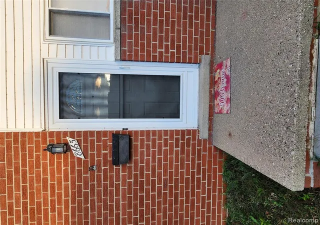 Listing Photo 3 - Condo for sale in building located at 8665 Sterling, Center Line, MI 48015