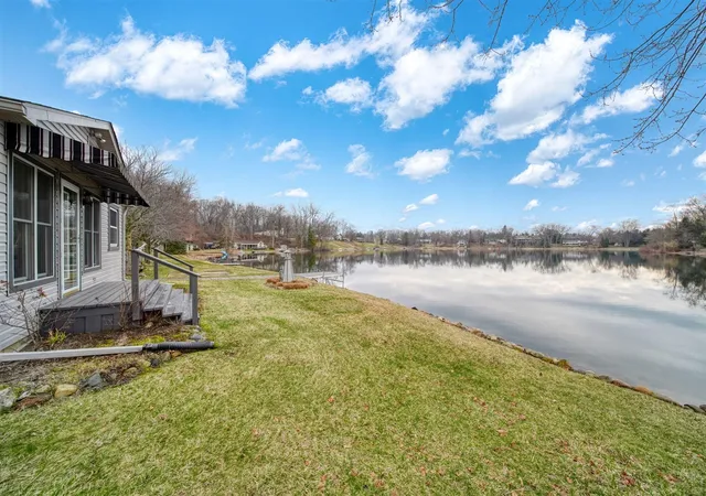 Photo 4 of Single family home for sale at 228 Oak Grv Dr, Brooklyn, MI 49230 | MLS# 70520615 | Listing updated on 2026-08-14