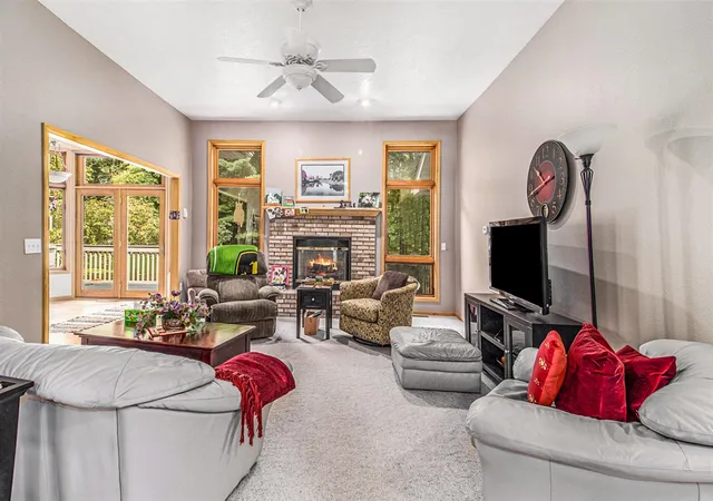 2nd image of 15172 Oakwood Dr, Big Rapids, MI 49307 | MLS# 70486546
