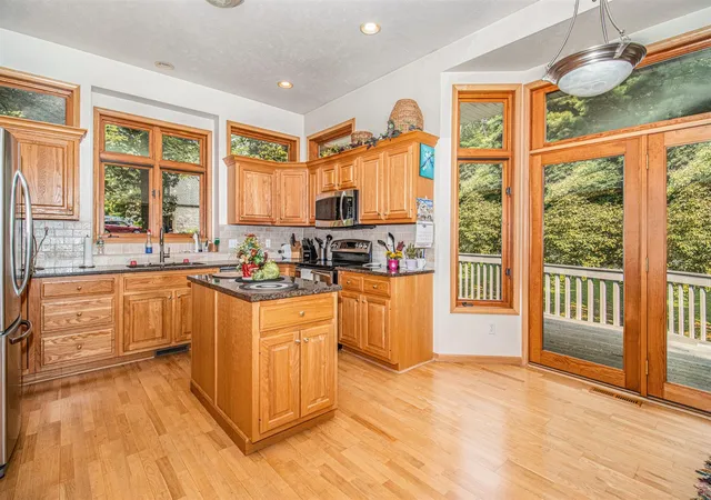 Photo 4 of Sale Pending at 15172 Oakwood Dr, Big Rapids, MI 49307 | MLS# 70486546 | Listing updated on 2026-02-24